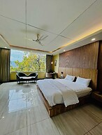The Green Icon Resort