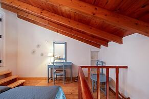 Fortezza Sea Breeze Anne-2BR with view
