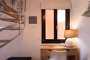 Fortezza Sea Breeze Anne-2BR with view