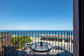 Fortezza Sea Breeze Anne-2BR with view