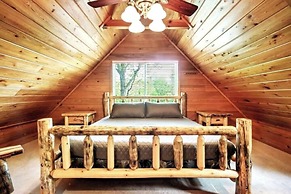 Lovely Cabin near GSMNP & Attractions