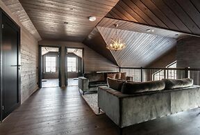 Idre Sky Mountain Lodge- Ski in Ski out