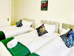 Stylish 3 BDR House With Free Parking Near Hulme