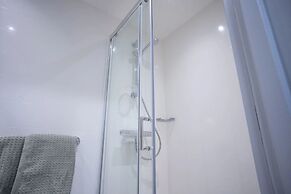 Student Only The West Wing