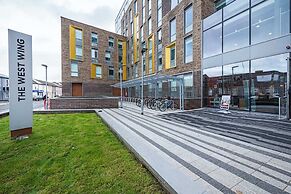 Student Only The West Wing