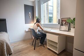 Student Only The West Wing