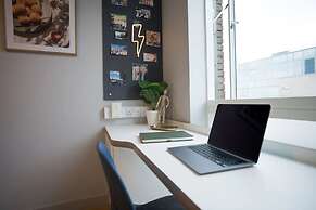 Student Only The West Wing