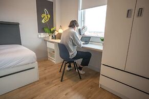 Student Only The West Wing