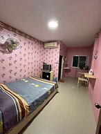 Rockwood house Resort and Thai massage