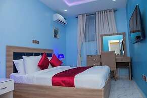 Daystar Luxury Apartment