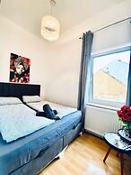 Spacious 4BR Apt Perfect for Groups