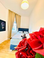 Spacious 4BR Apt Perfect for Groups