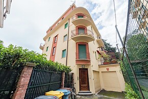 Blissful Flat for 6 Close To The Beach