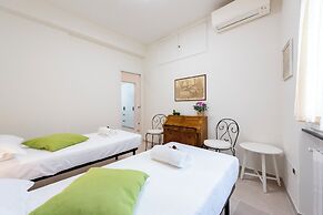 Blissful Flat for 6 Close To The Beach