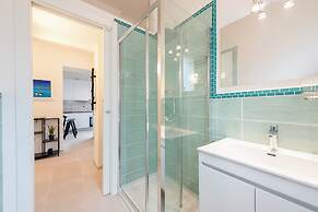 Blissful Flat for 6 Close To The Beach