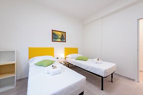 Blissful Flat for 6 Close To The Beach