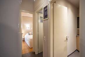 Modern 1-bedroom Retreat in Pangrati