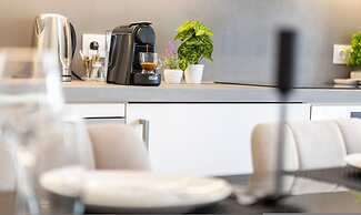 Elegant 3-bedroom Retreat in the Heart of Kolonaki