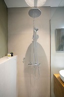 Spacious 2-bedroom Retreat in the Heart of Athens