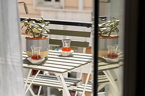 Spacious 2-bedroom Retreat in the Heart of Athens