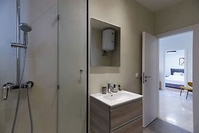 Modern 2-bedroom Apartment in Downtown Glyfada