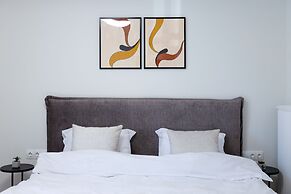 Modern 2-bedroom Apartment in Downtown Glyfada