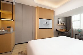 Langham Honor International Hotel Canton Fair Complex Branch - Free Sh