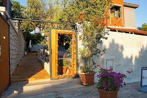 Kekik Alaçatı Otel