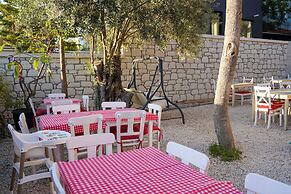 Kekik Alaçatı Otel