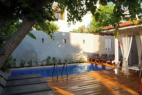 Kekik Alaçatı Otel