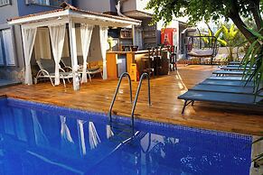 Kekik Alaçatı Otel