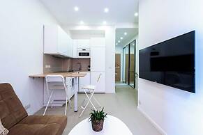 Modern Apartment -2bdr/6p - 300m From the Beach
