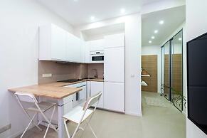 Modern Apartment -2bdr/6p - 300m From the Beach