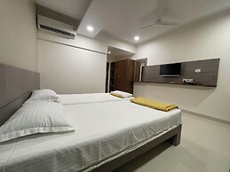 Stay Guru Hari Om Residency
