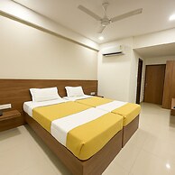 Stay Guru Hari Om Residency