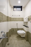 Stay Guru Hari Om Residency