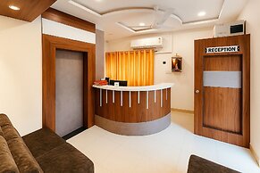 Stay Guru Hari Om Residency