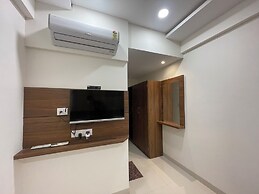 Stay Guru Hari Om Residency