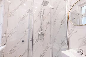 4BR Apt for 10P Walk to Westbahnhof