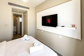 Posh & Eclectic 4 BDR Villa @ Fanadir Bay