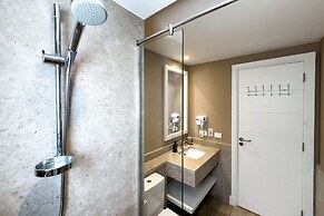 Posh & Eclectic 4 BDR Villa @ Fanadir Bay