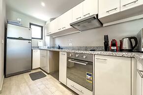 Posh & Eclectic 4 BDR Villa @ Fanadir Bay