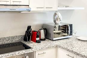 Posh & Eclectic 4 BDR Villa @ Fanadir Bay