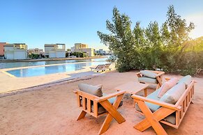 Astounding 3bdr Villa @ Tawila Pool Front