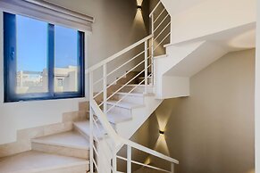 Astounding 3bdr Villa @ Tawila Pool Front