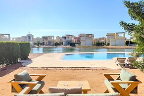 Astounding 3bdr Villa @ Tawila Pool Front