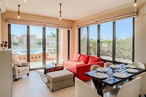 Astounding 3bdr Villa @ Tawila Pool Front