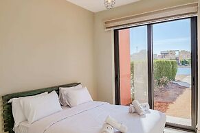 Astounding 3bdr Villa @ Tawila Pool Front