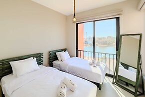 Astounding 3bdr Villa @ Tawila Pool Front