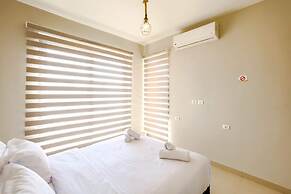 Astounding 3bdr Villa @ Tawila Pool Front